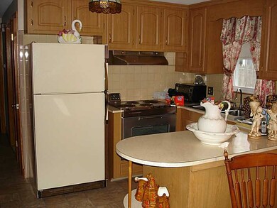 80 Crane St, Warwick, RI 02889 - photo 4