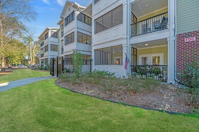 1025RiverlandWoodsPlaceUnit801_002