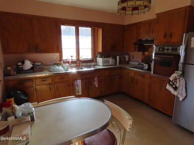 16 West Rd, Adams, MA 01220 - photo 4