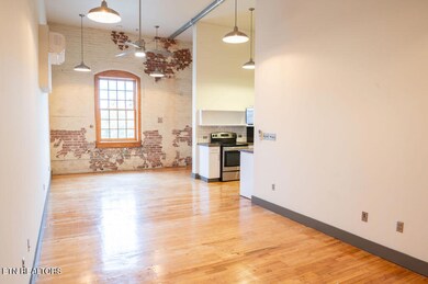 Studio 304