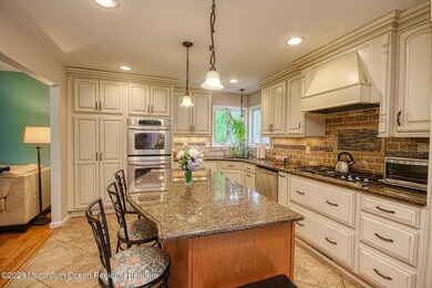 1314 Maxim Southard Rd, Howell, NJ 07731 - photo 5
