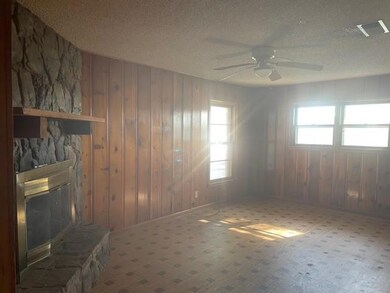 1051 Lynch Bend Rd, Springtown, TX 76082 - photo 5