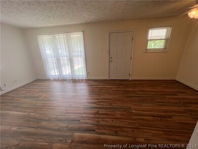 457 Mcbain Dr, Fayetteville, NC 28305 - photo 3