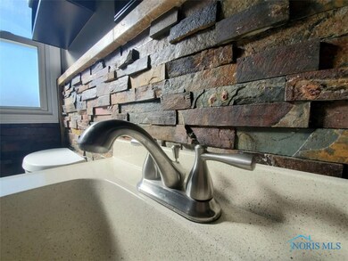 2638 Claredale Rd, Toledo, OH 43613 - photo 5
