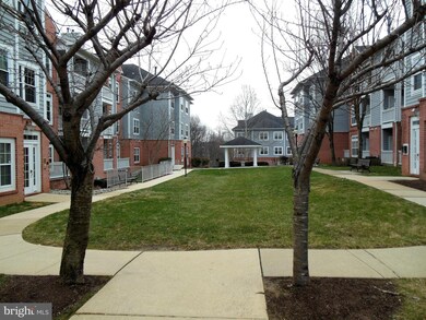 9203 Groffs Mill Dr unit 9203, Owings Mills, MD 21117 - photo 3