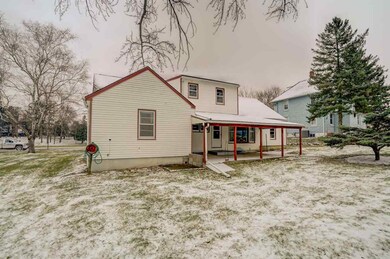 2962 Thinnes St, Cross Plains, WI 53528 - photo 2