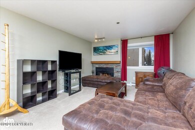 05-Living Room-DW-0599