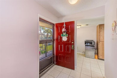 2685 Sabal Springs Cir unit 202, Clearwater, FL 33761 - photo 4