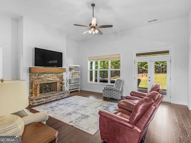 352 Thunderbolt Ln, Williamson, GA 30292 - photo 5