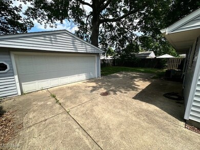 30115 Regent Rd, Wickliffe, OH 44092 - photo 3