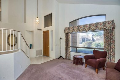 14933 N 97th Pl-large-004-12-LivingDinin