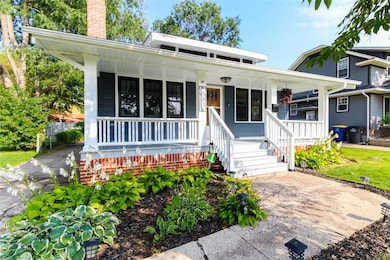 633 48th St, Des Moines, IA 50312 - photo 2