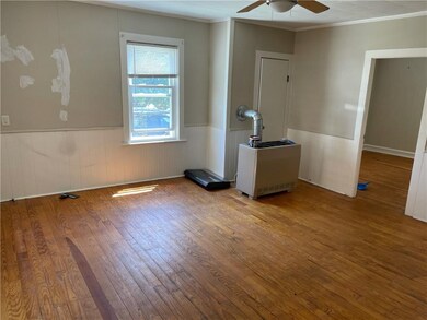 29 Clement St unit 1, Tiverton, RI 02878 - photo 5
