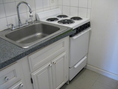 16 Clinton St unit 2, Cambridge, MA 02139 - photo 4