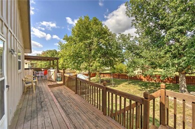 306 W Calico Dr, Raymore, MO 64083 - photo 4