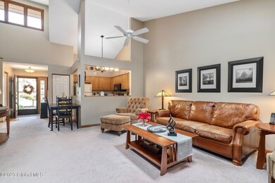 12-web-or-mls-4042GeorgetownSq_12