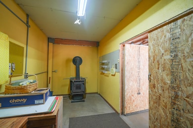 17008 Ponderosa Ln, Klamath Falls, OR 97601 - photo 6