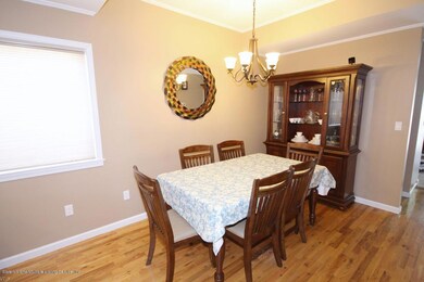 15 Simmons Ln, Staten Island, NY 10314 - photo 6