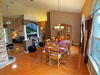 Formal Dining