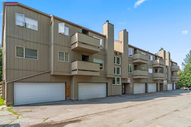 02 - 9710 Morningside Lp #304