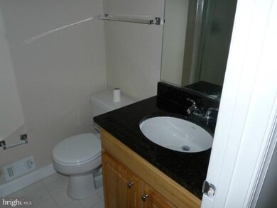 14139 Yorkshire Woods Dr, Silver Spring, MD 20906 - photo 3