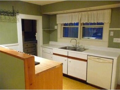 38 Greenwich Plns Rd, Ware, MA 01082 - photo 7