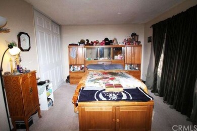 9859 Whitewood Ct, Fontana, CA 92335 - photo 4