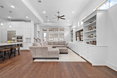 1606 W Rose Terrace Ln, Houston, TX 77055 - photo 7