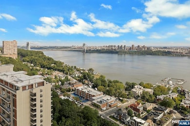 Horizon House unit 2207, Fort Lee, NJ 07024 - photo 7