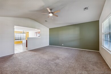2721 N 21st St, Broken Arrow, OK 74012 - photo 3
