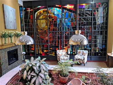 Building Entryway 
