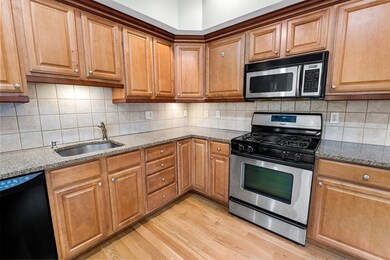 116 Chestnut St unit 2, Waltham, MA 02453 - photo 6