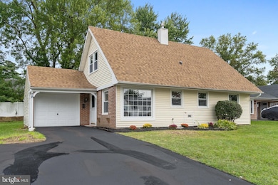 36 Peacock Ln, Willingboro, NJ 08046 - photo 2