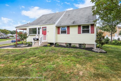 345 Middle Rd, Hazlet, NJ 07730 - photo 5
