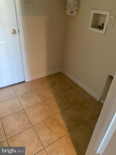 2035 Clinton Ave, Chambersburg, PA 17201 - photo 7