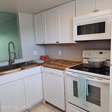 Catalina #204 - Kitchen 2