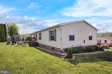 103 Buckskin Ct, Honey Brook, PA 19344 - photo 2