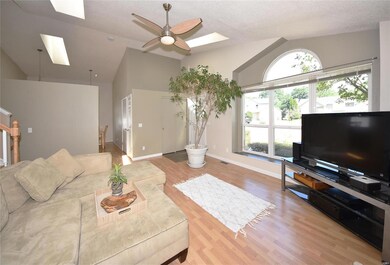 WELCOME HOME TO 305 CYPRESS POINT CT! Bright and s