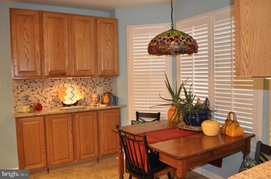 308 Jefferson Ct, Royersford, PA 19468 - photo 5