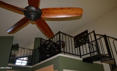 Listing_Livingrm_Fan8681