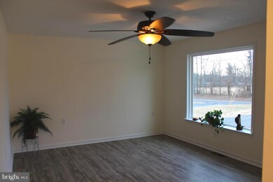 1588 Runnymeade Rd, Bunker Hill, WV 25413 - photo 4