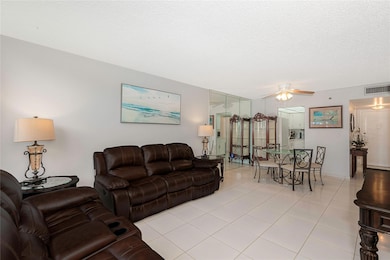 1300 Saint Charles Place unit L20, Pembroke Pines, FL 33026 - photo 5