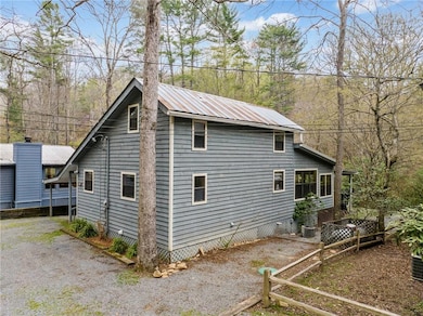Cartecay River Cabin