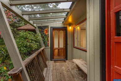 1265 NW Heather Dr, Corvallis, OR 97330 - photo 4