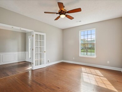 12875 Chorleywood Cir, Fishers, IN 46037 - photo 6
