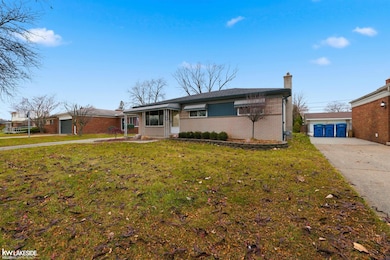 14627 Masonic Blvd, Warren, MI 48088 - photo 2