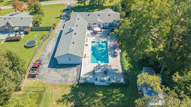 302 Oakdale St, Manchester, TN 37355 - photo 3