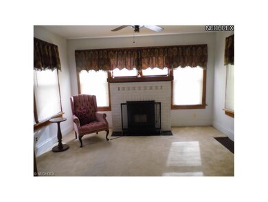 911 Stow St Kent, OH 44240   3 Bedroom 1.5 Bath 1 