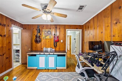 1212 Hillcrest Blvd, Gainesville, TX 76240 - photo 6