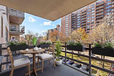 201 St Pauls Ave unit 4M, Jersey City, NJ 07306 - photo 3